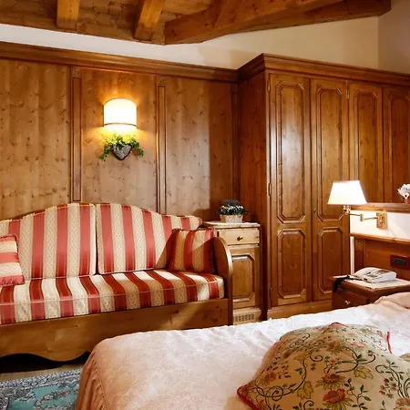 Columbia & Otel Cortina dʼAmpezzo