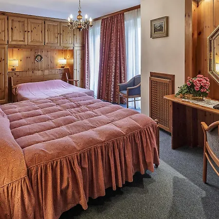 Otel Columbia & Cortina dʼAmpezzo