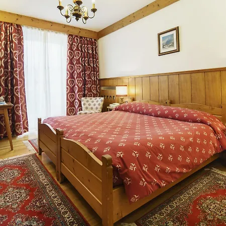 Columbia & Otel 3*