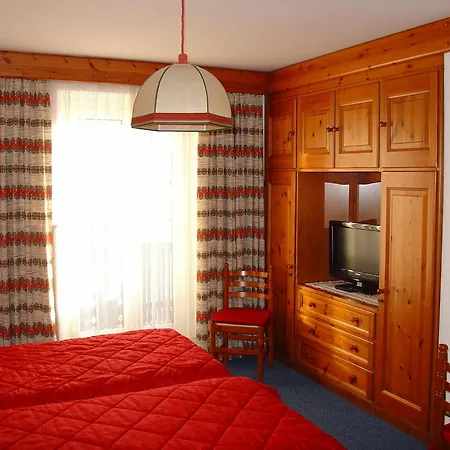 Otel Columbia & 3*