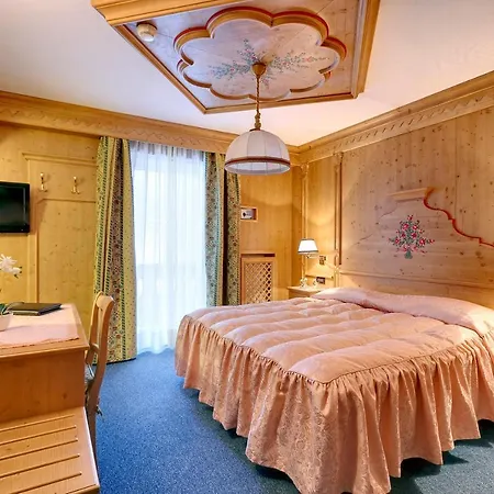 Columbia & Otel 3*